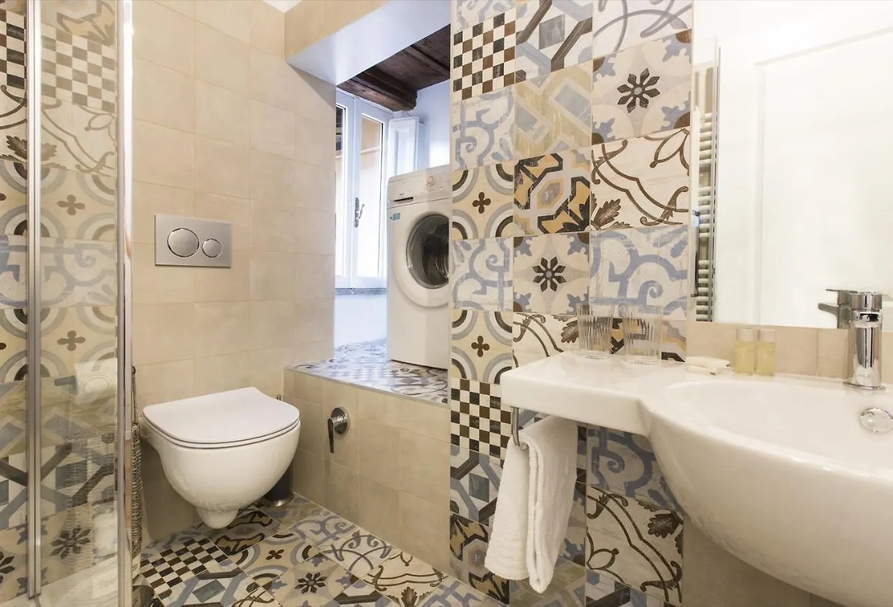 Cozy Apartment In Via Degli Spagnoli - Fromhometorome Italy